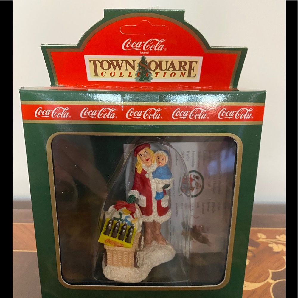 Coca Cola Town Square Holiday Homeward Bound piece